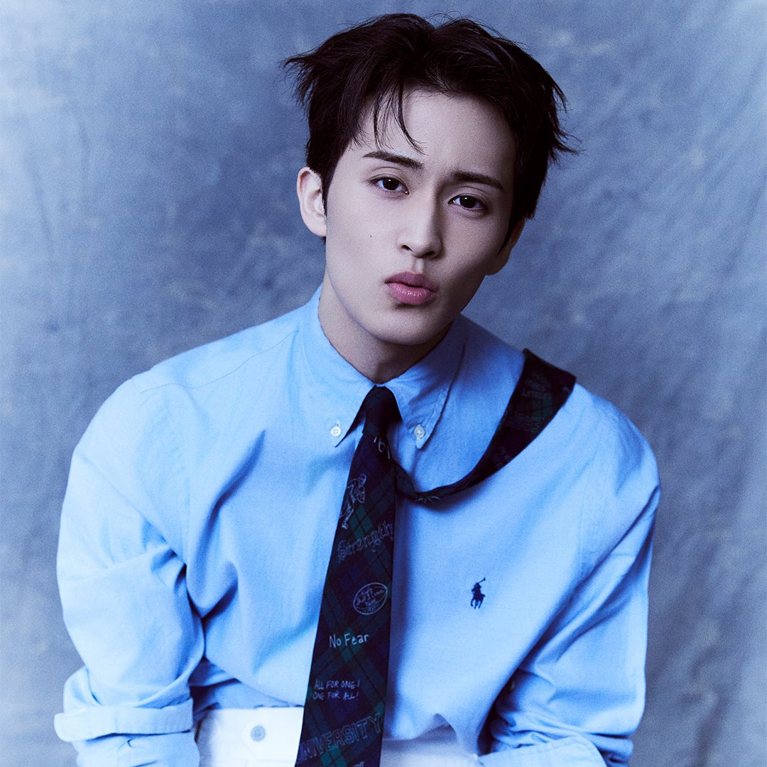 Behind-the-scenes cut of Mark (NCT 127, NCT DREAM)