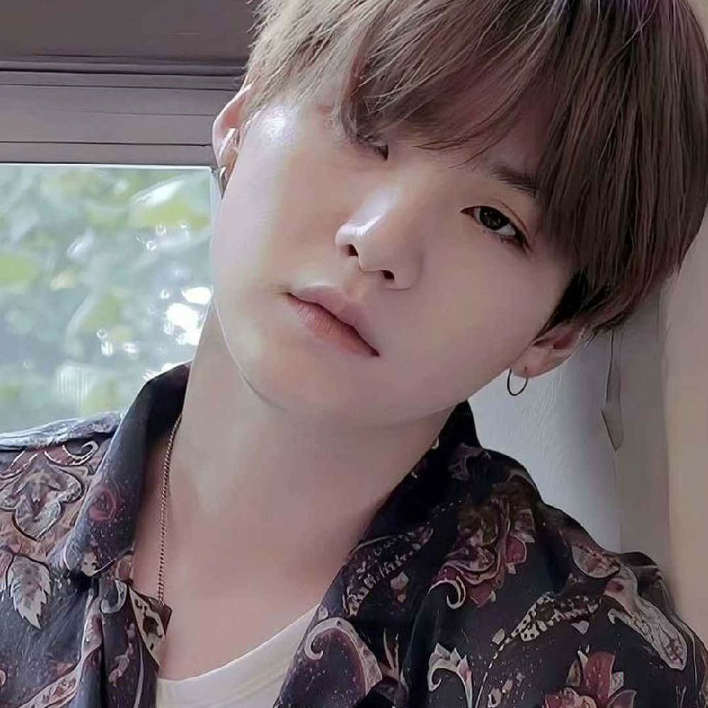 슈가 (방탄소년단) 최근 활동샷