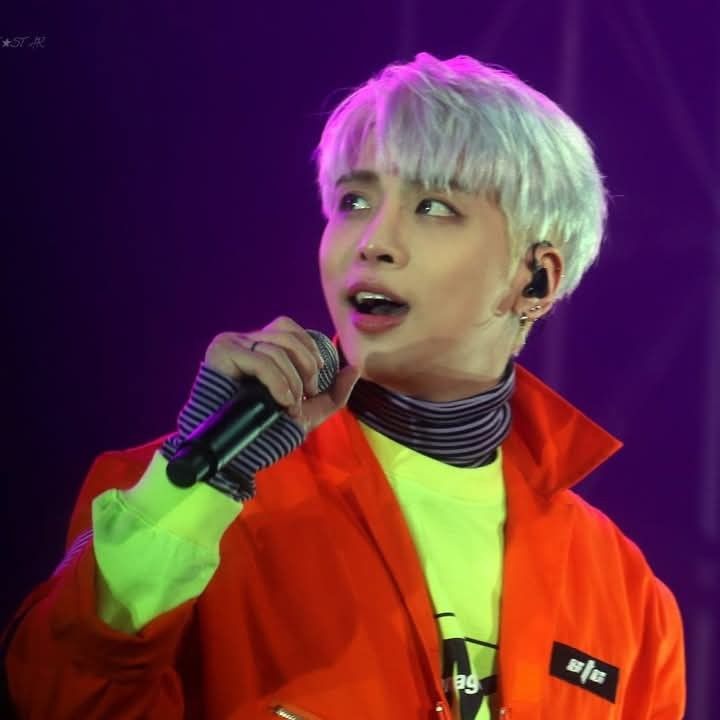 Recent activity shot of Jonghyun (SHINee)