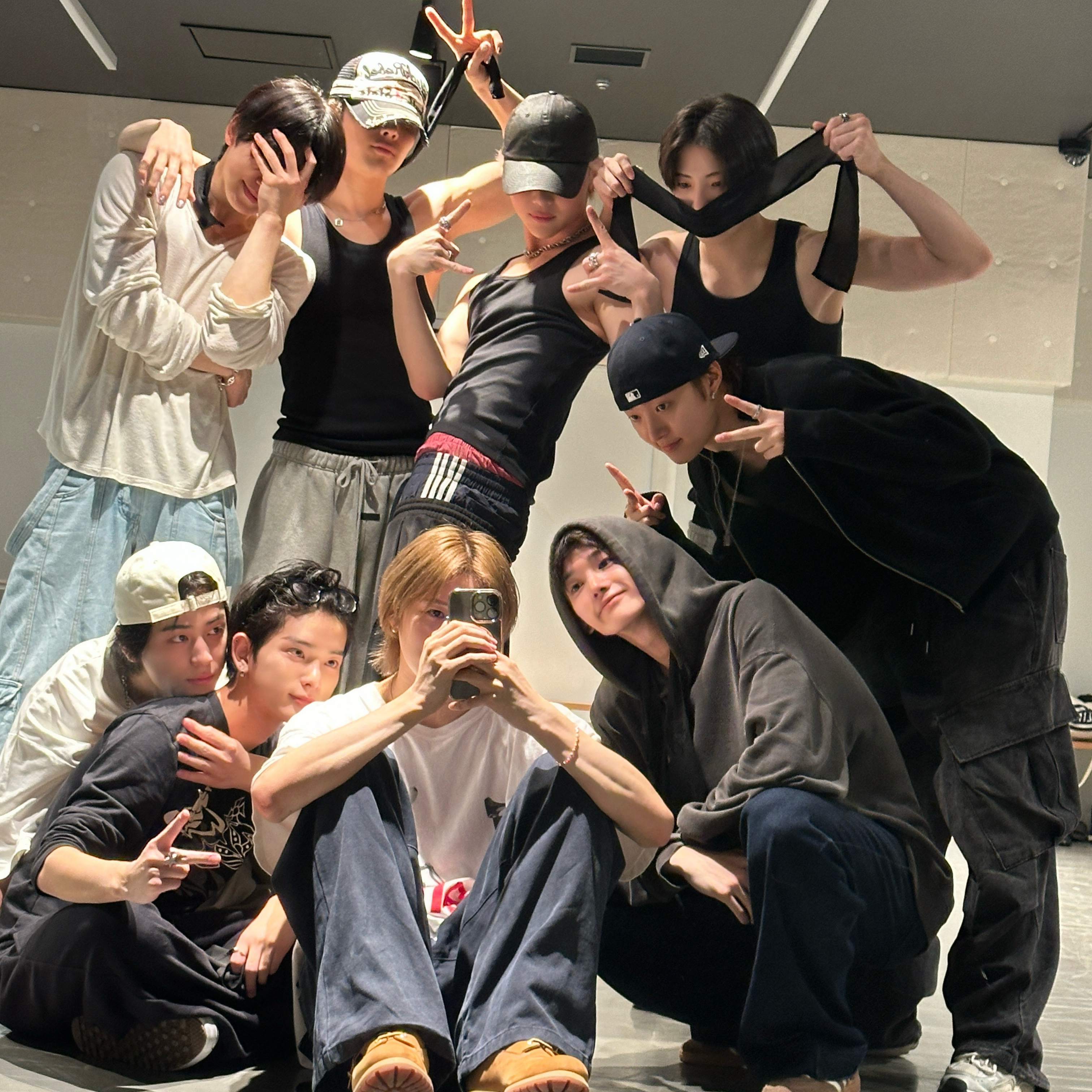 A moment captured by EJ (&TEAM)'s fan