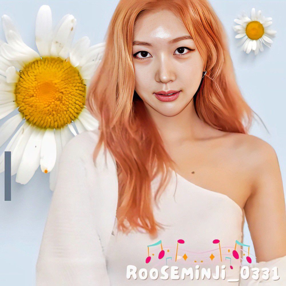 A moment captured by Minji's fan