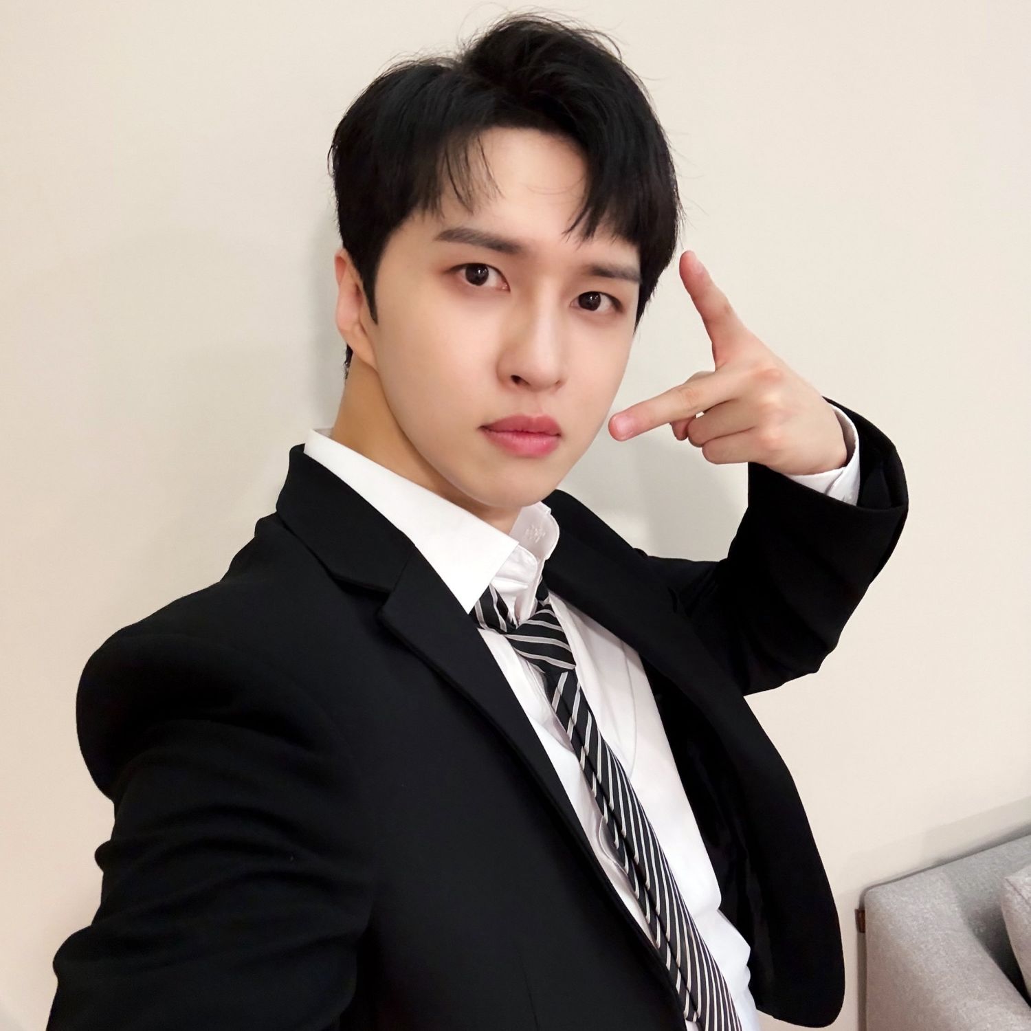 Behind-the-scenes cut of VIXX