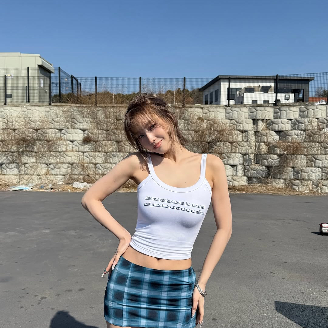 Latest photo of Momo (TWICE)