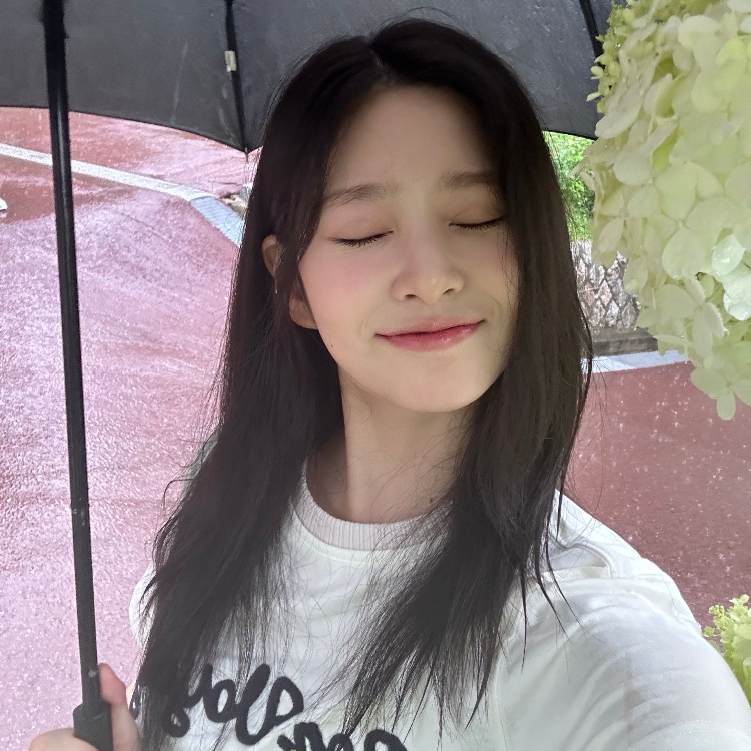 Foto aktivitas terbaru Kim Minju
