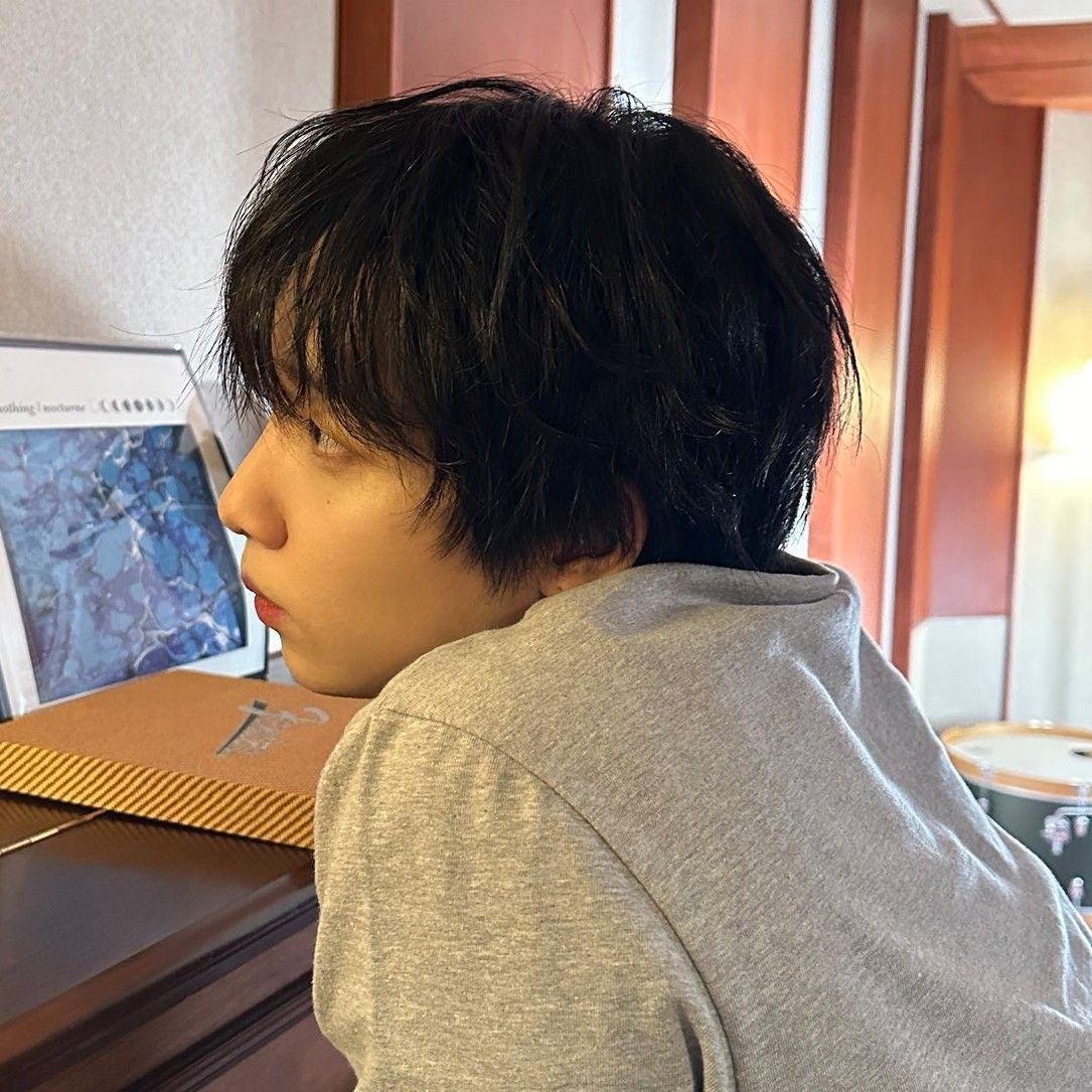 Recent activity shot of Jeong Sewoon