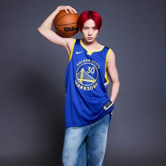 Latest photo of Heeseung (ENHYPEN)