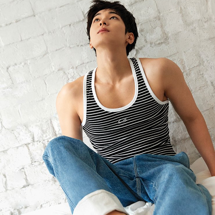 Recent activity shot of Wonwoo (SEVENTEEN)