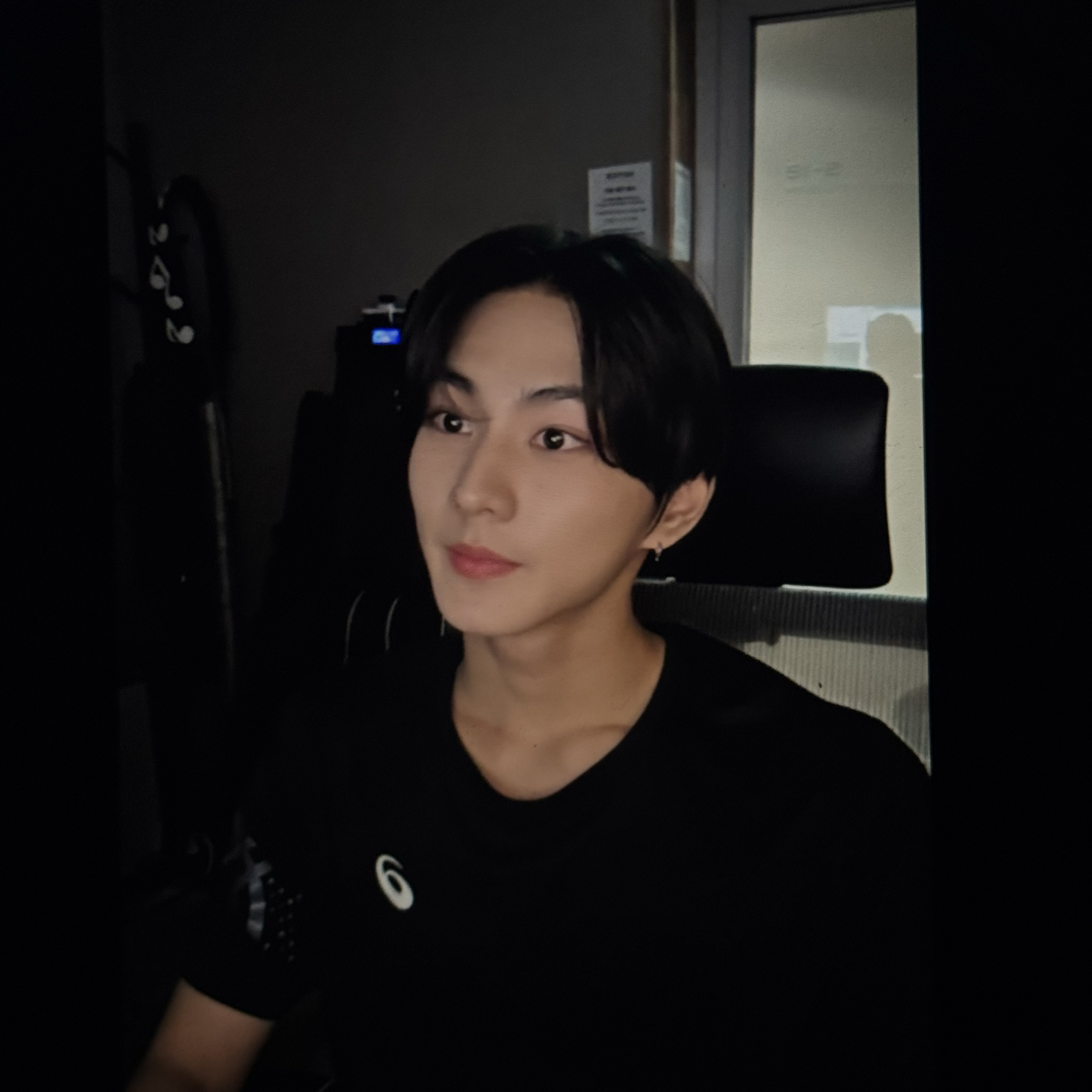 A moment captured by Jungwon (ENHYPEN)'s fan