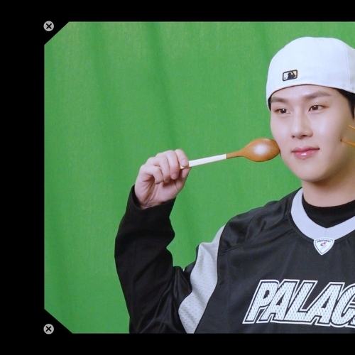 Latest photo of Joohoney (MONSTA X)