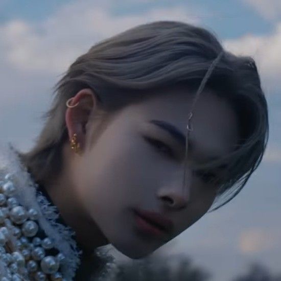 NI-KI (ENHYPEN)的最新照片