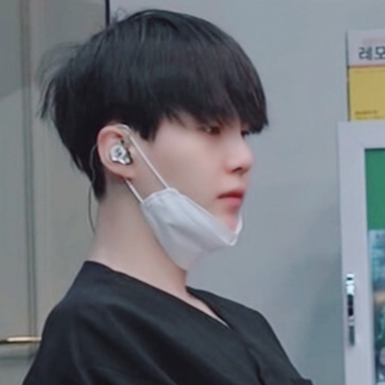 Potret di balik layar SUGA (BTS)
