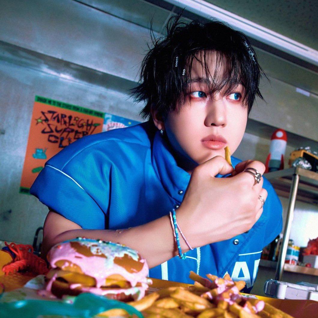 Behind-the-scenes cut of Stray Kids