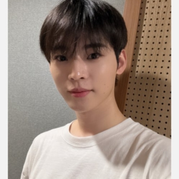 A moment captured by Hyojin (ONF)'s fan