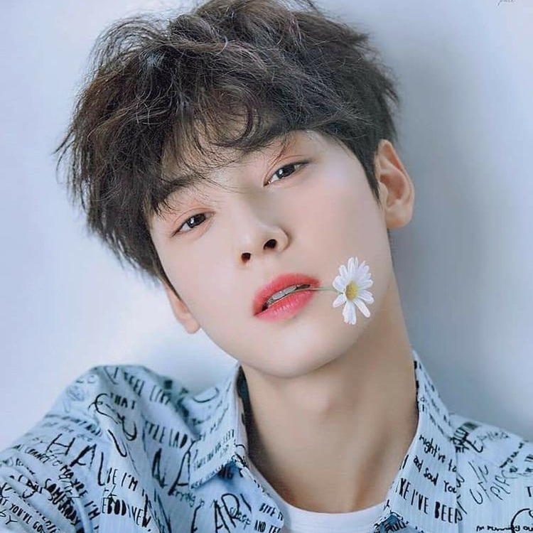 아스트로 최근 활동샷