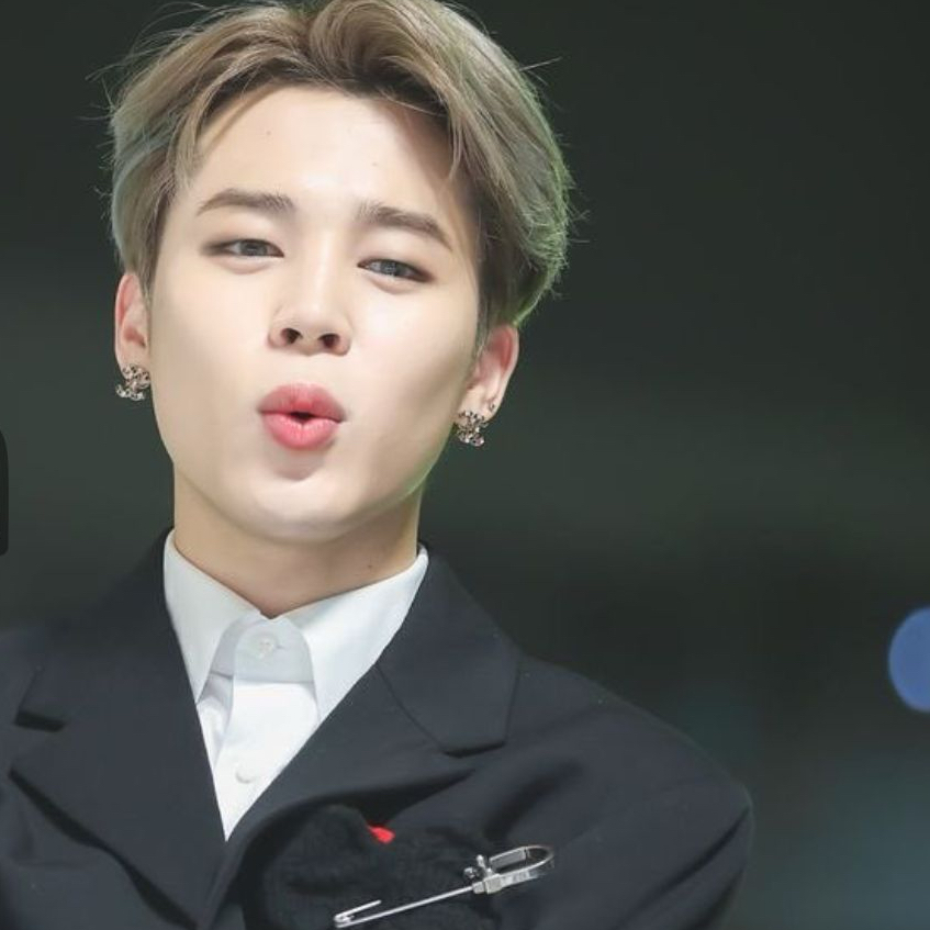 Momen yang diabadikan oleh penggemar Jimin (BTS)