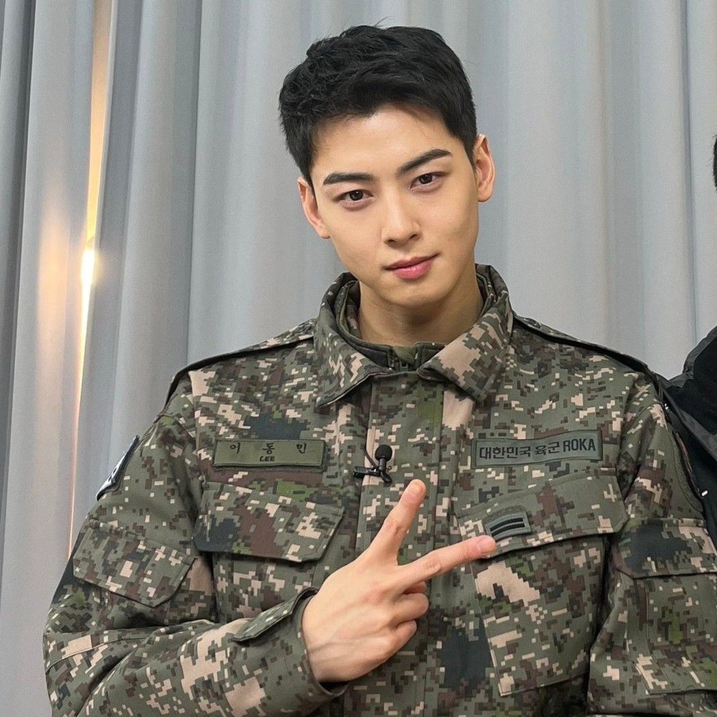 Recent activity shot of Eunwoo (ASTRO)