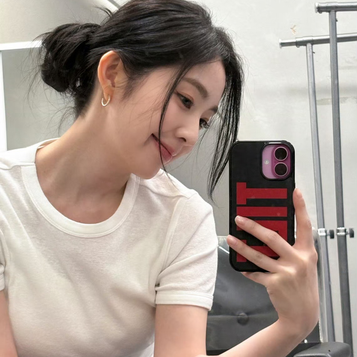 Latest photo of Irene (Red Velvet)