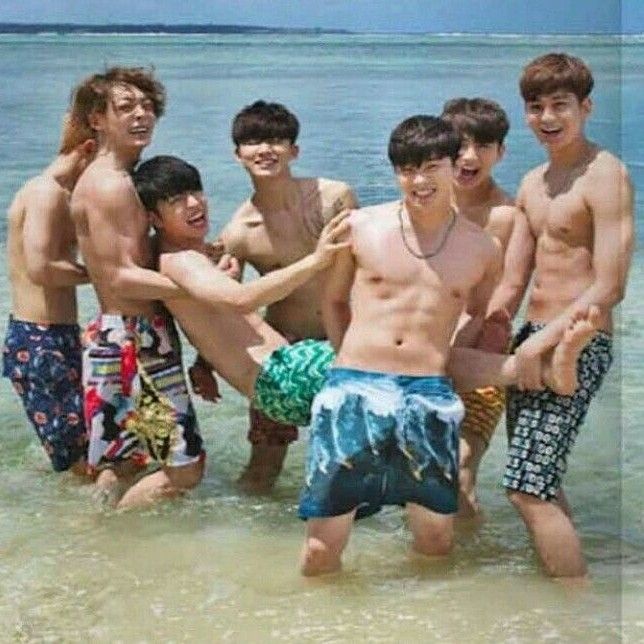 A moment captured by iKON's fan