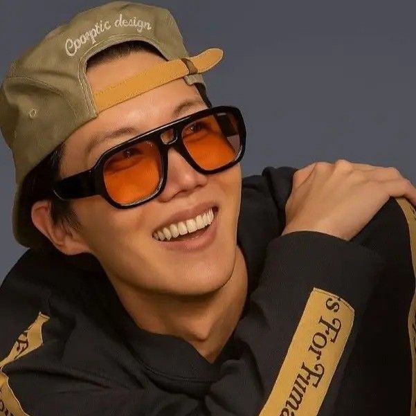 j-hope (BTS)の最近の活動写真