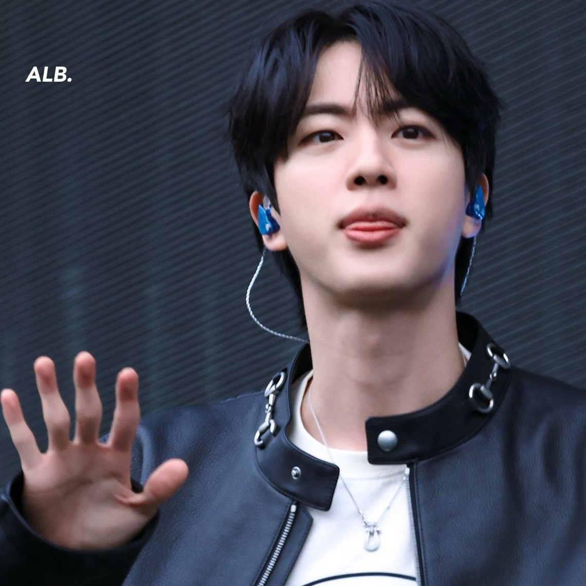 Behind-the-scenes cut of Jin (BTS)