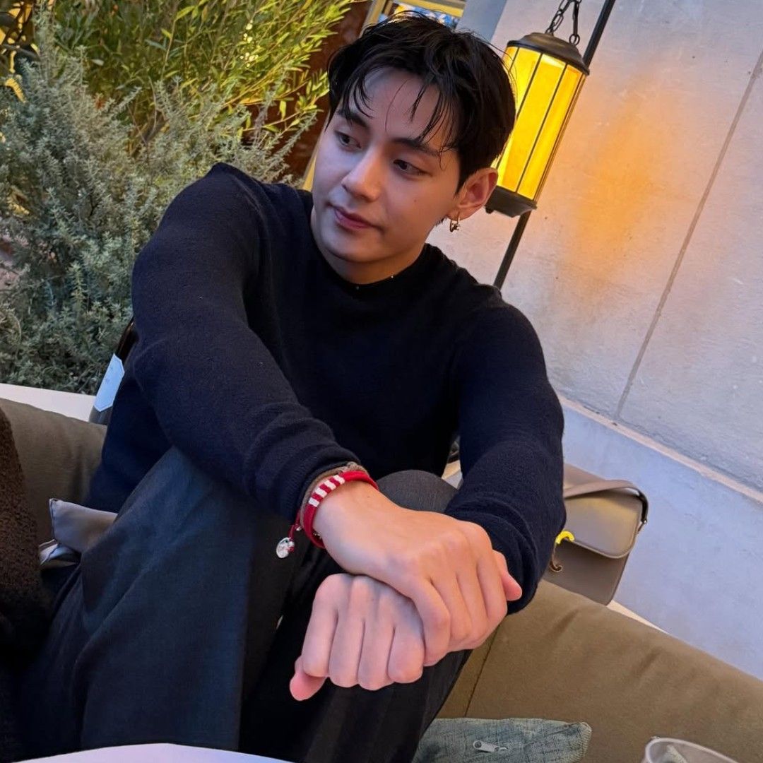 Recent activity shot of V (BTS)