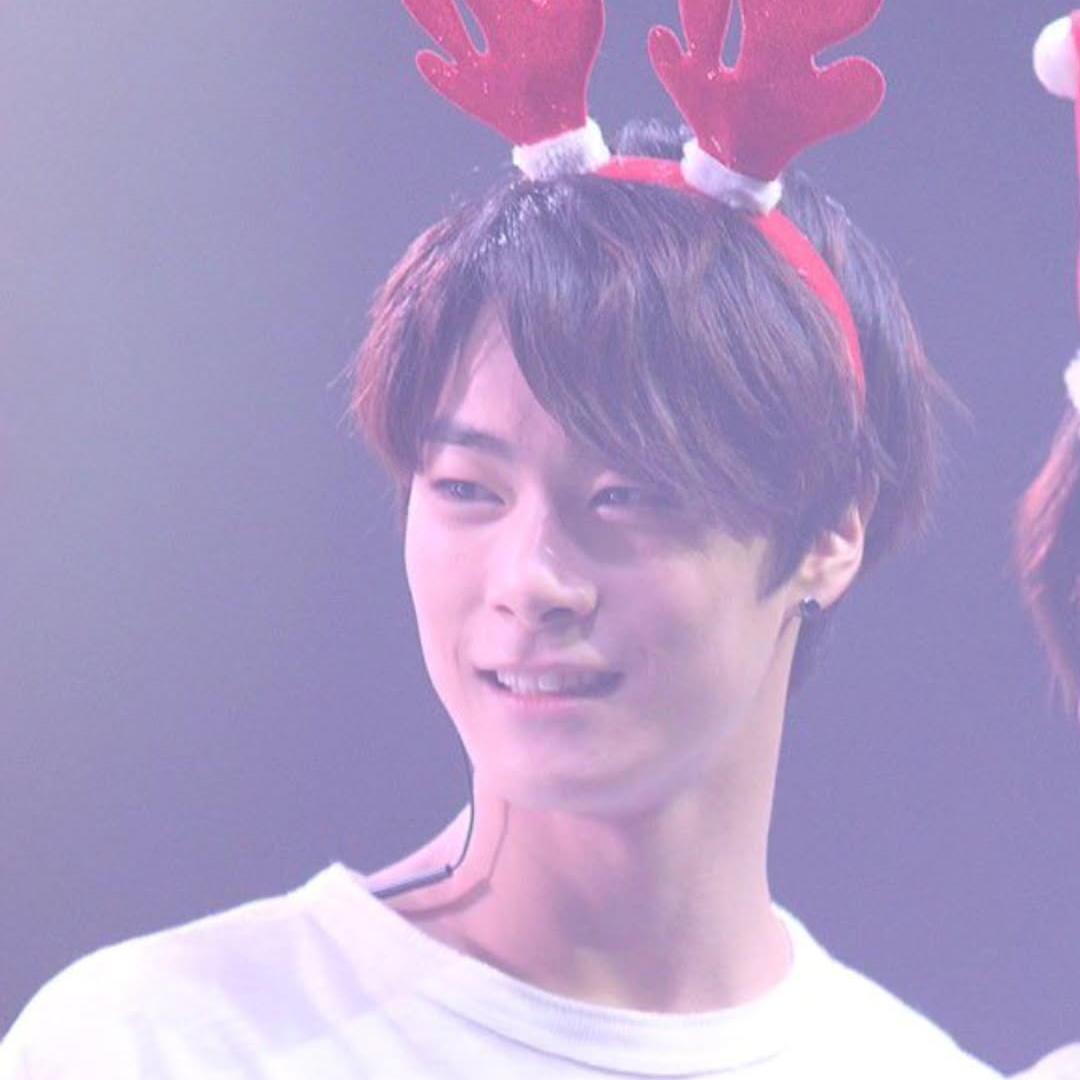 Behind-the-scenes cut of Moonbin (ASTRO)