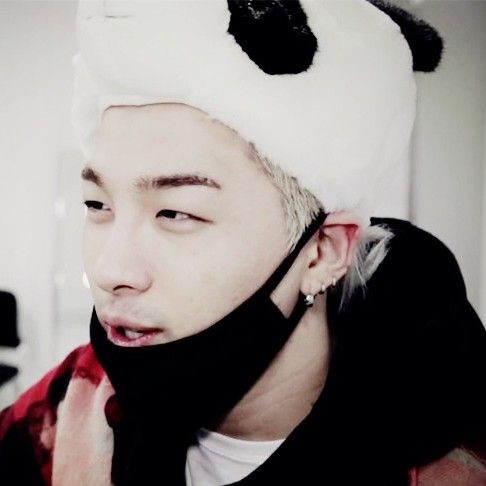 Recent activity shot of Taeyang (BIGBANG)