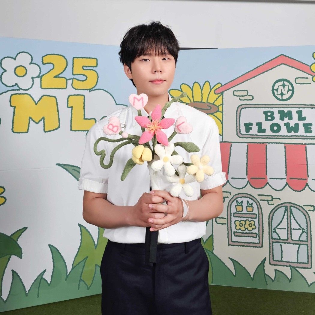Recent activity shot of Jung Seunghwan