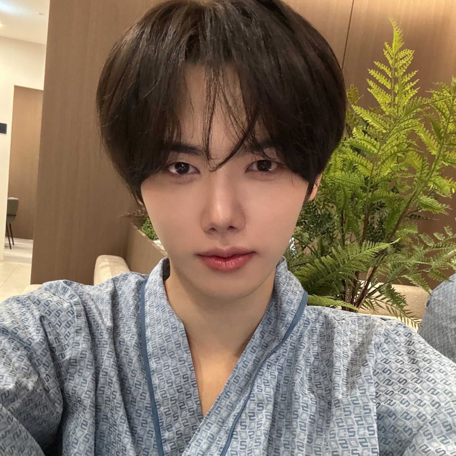 A moment captured by Minhee (CRAVITY)'s fan