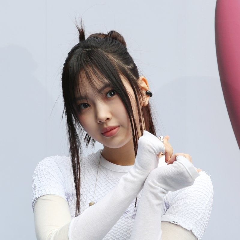 Latest photo of Hyein (NewJeans)