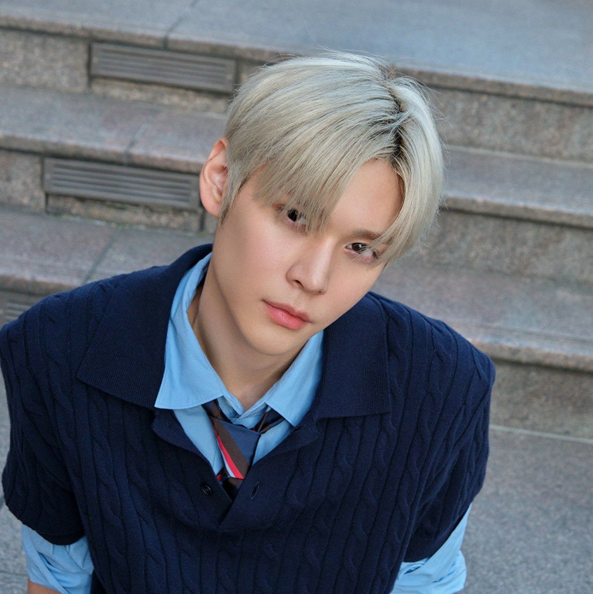 Recent activity shot of Eunseok (RIIZE)