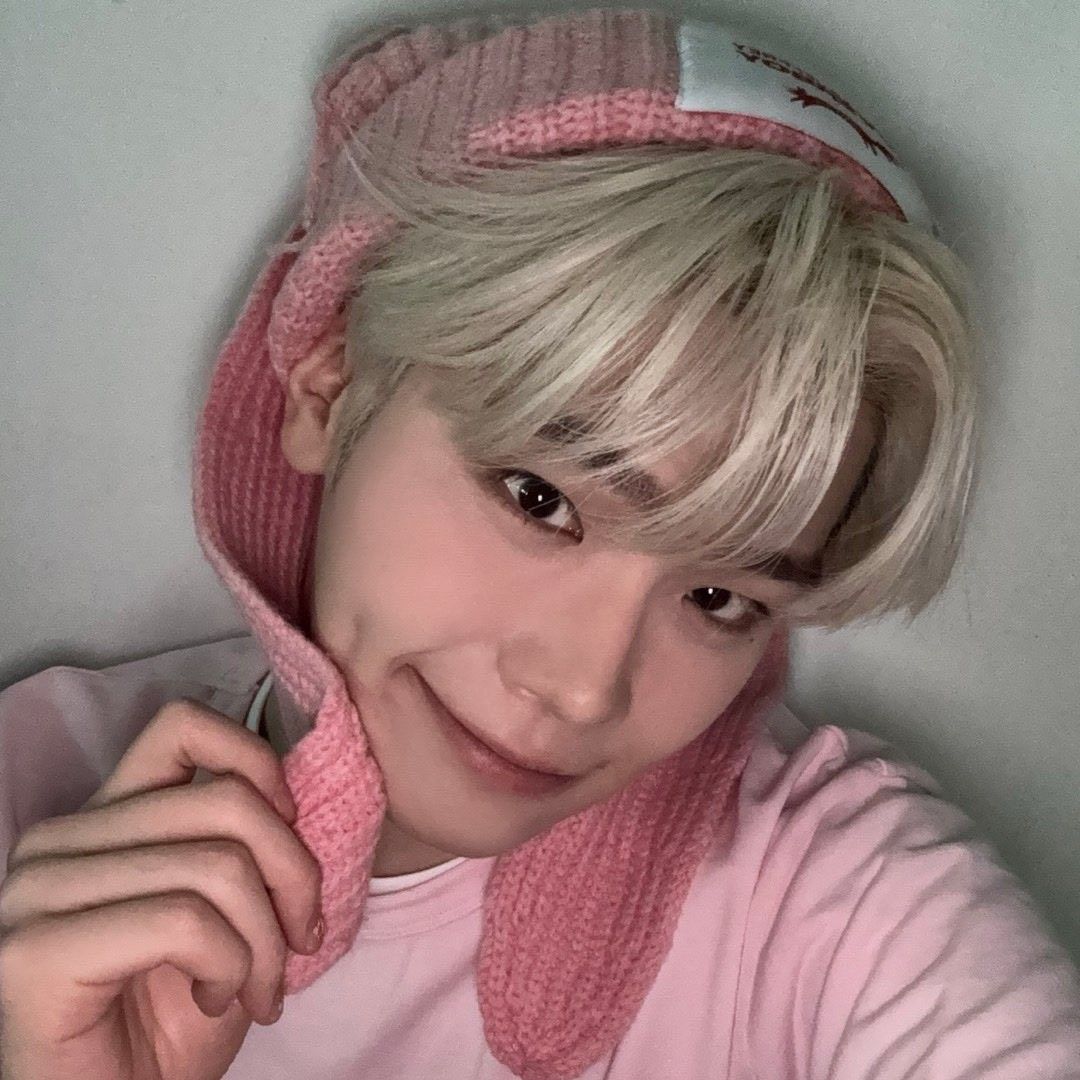 Latest photo of Kim Taerae (ZEROBASEONE)