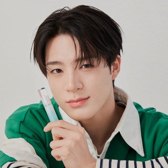 Latest photo of Jeno (NCT DREAM)
