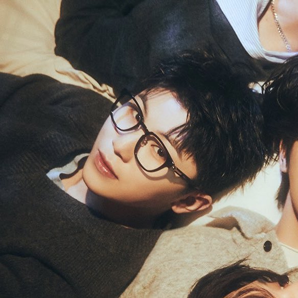 Behind-the-scenes cut of Woozi (SEVENTEEN)