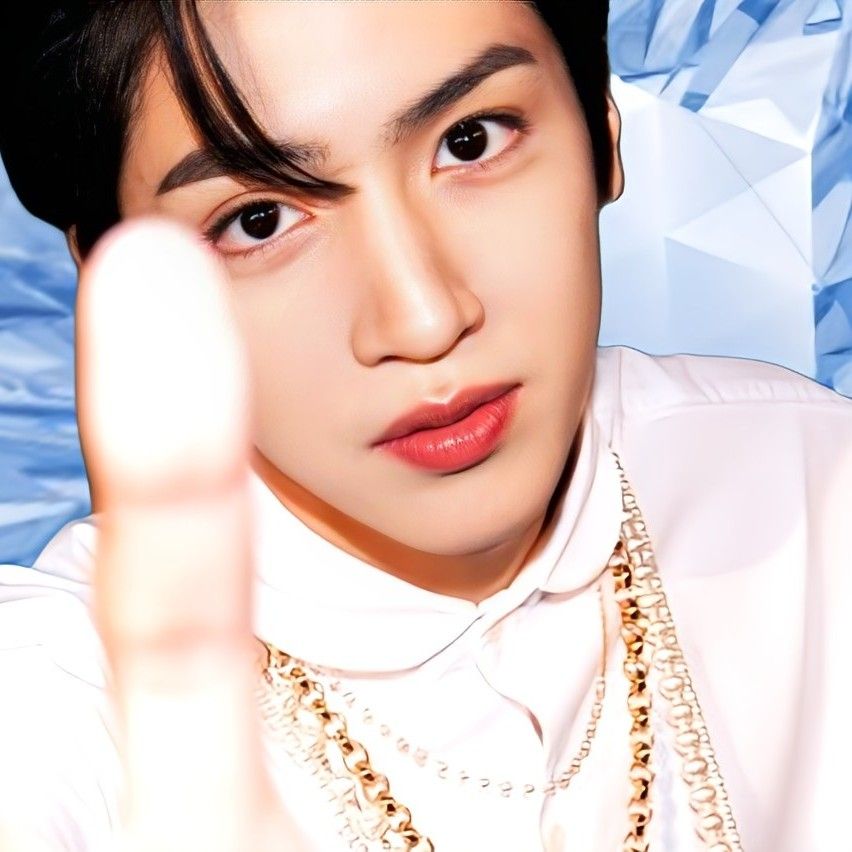 Recent activity shot of Wooseok (PENTAGON)