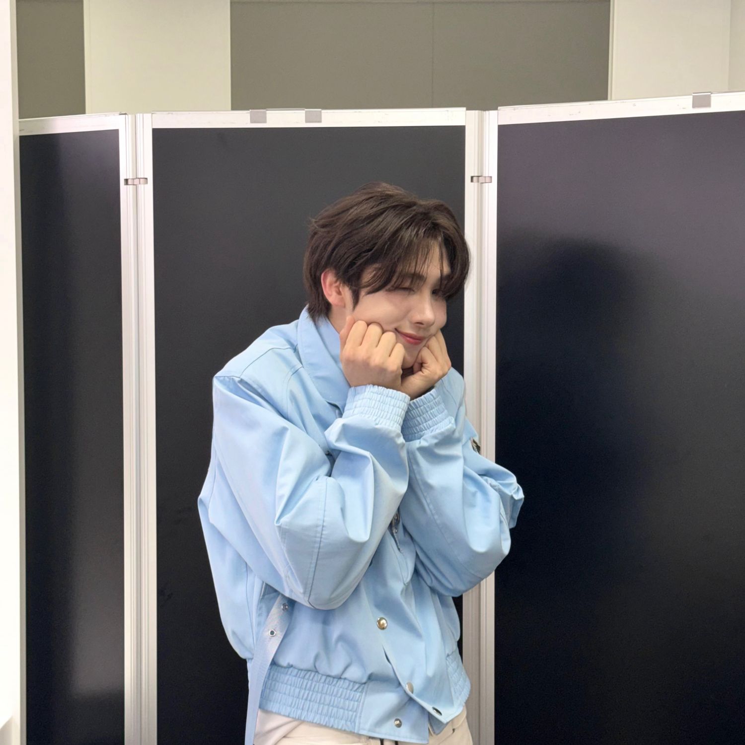 Behind-the-scenes cut of TWS