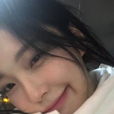 白知憲 (fromis_9)的最新照片