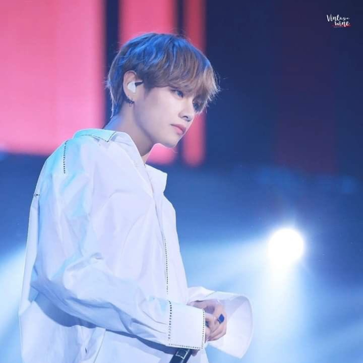 Latest photo of V (BTS)