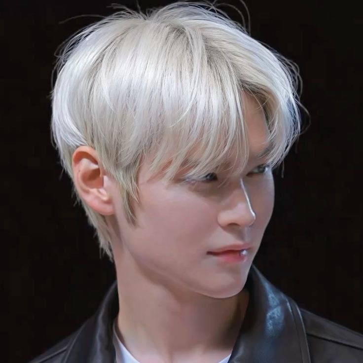 Recent activity shot of Eunseok (RIIZE)