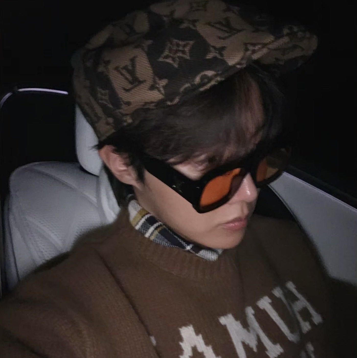 Foto terbaru j-hope (BTS)