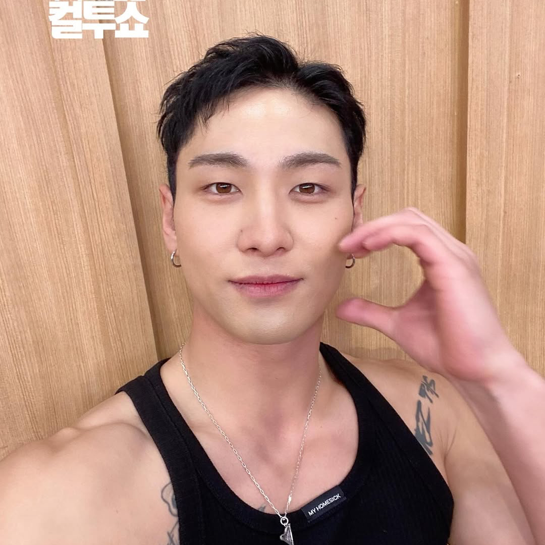 Momen yang diabadikan oleh penggemar Baekho