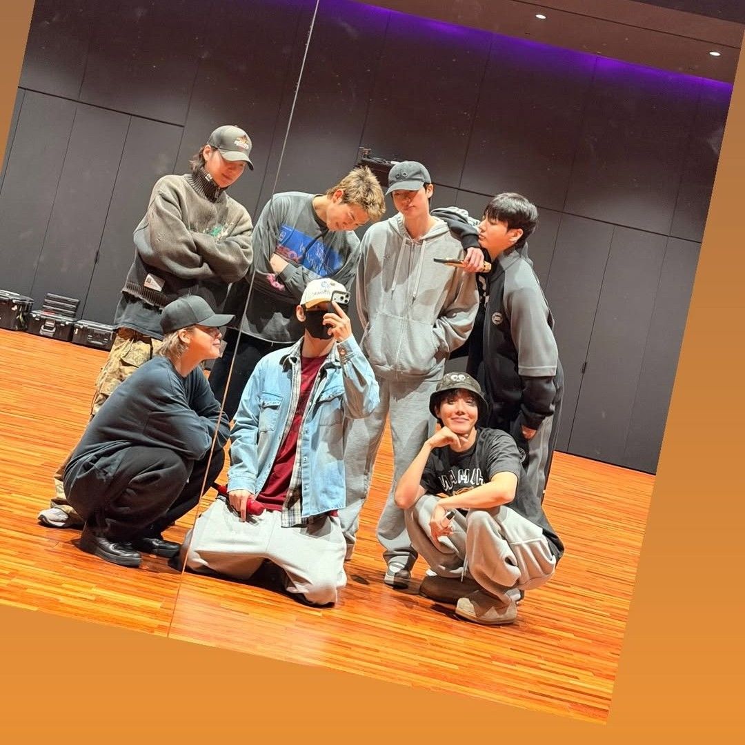 Foto aktivitas terbaru BTS