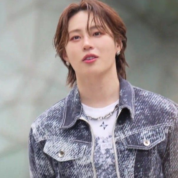 Recent activity shot of Ha Sungwoon
