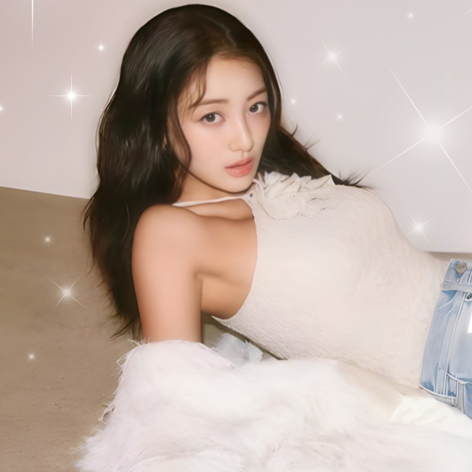 Recent activity shot of Jihyo (TWICE)