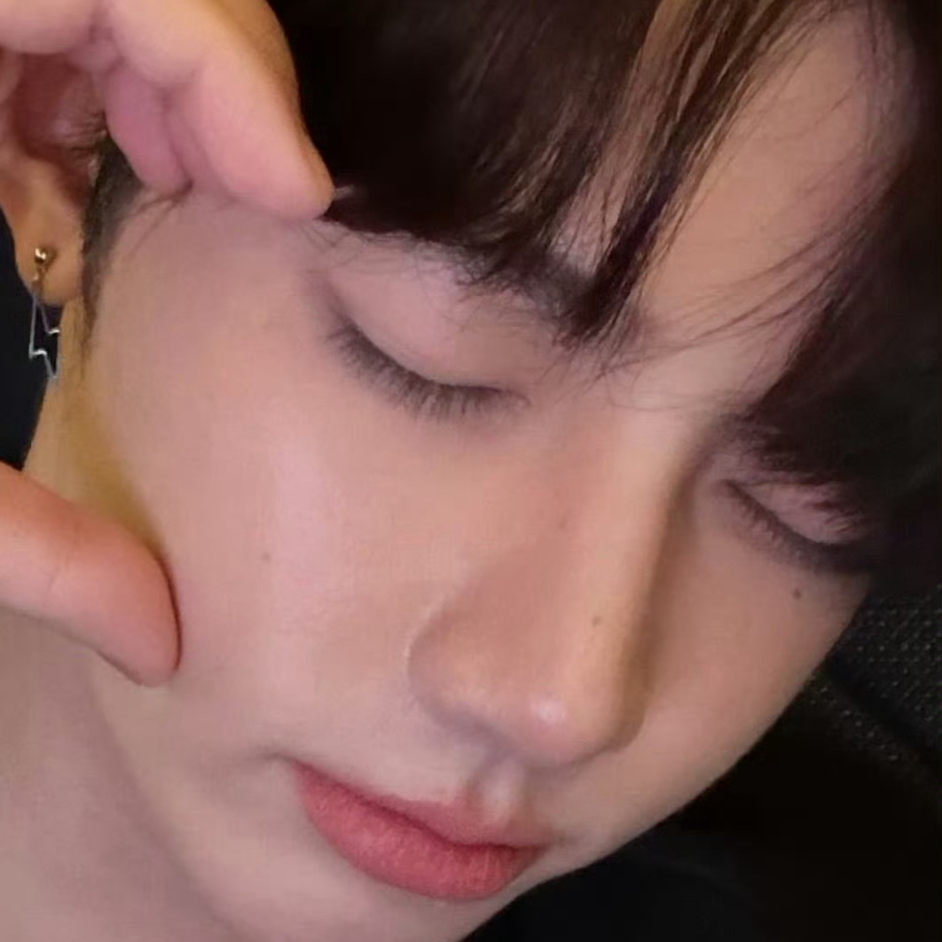 Latest photo of Zhang Hao (ZEROBASEONE)