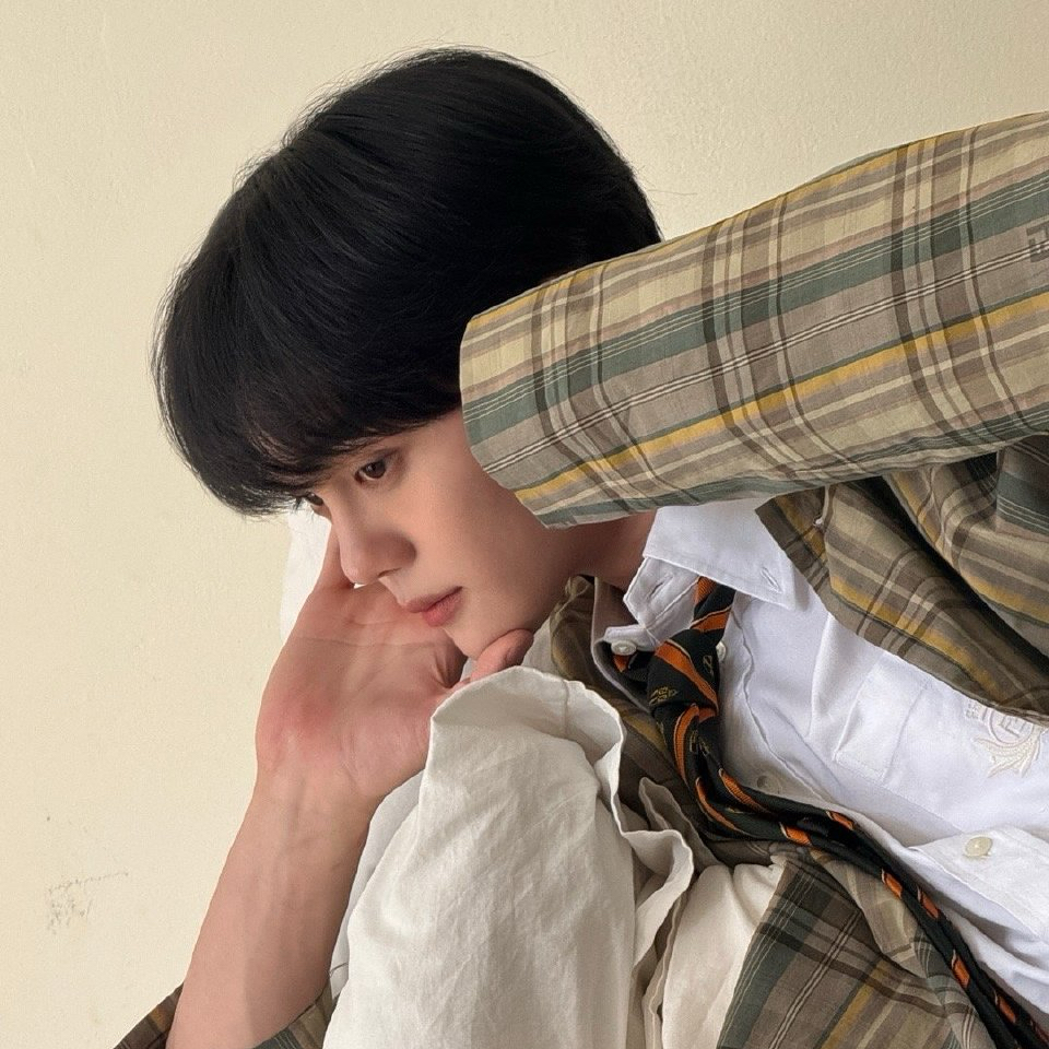 キム・ギュビン (ZEROBASEONE)の最新写真