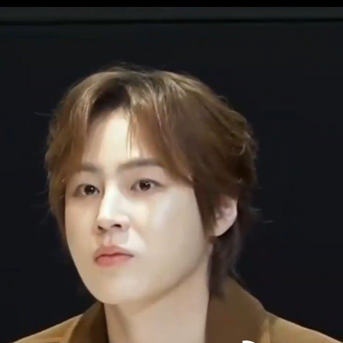 A moment captured by Ha Sungwoon's fan