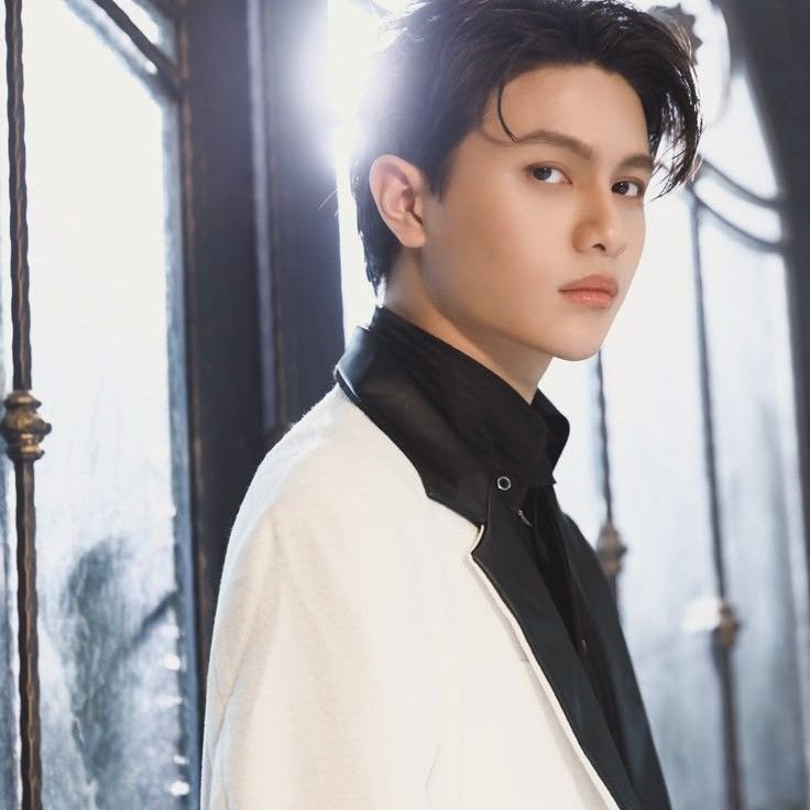 Latest photo of William (LYKN)