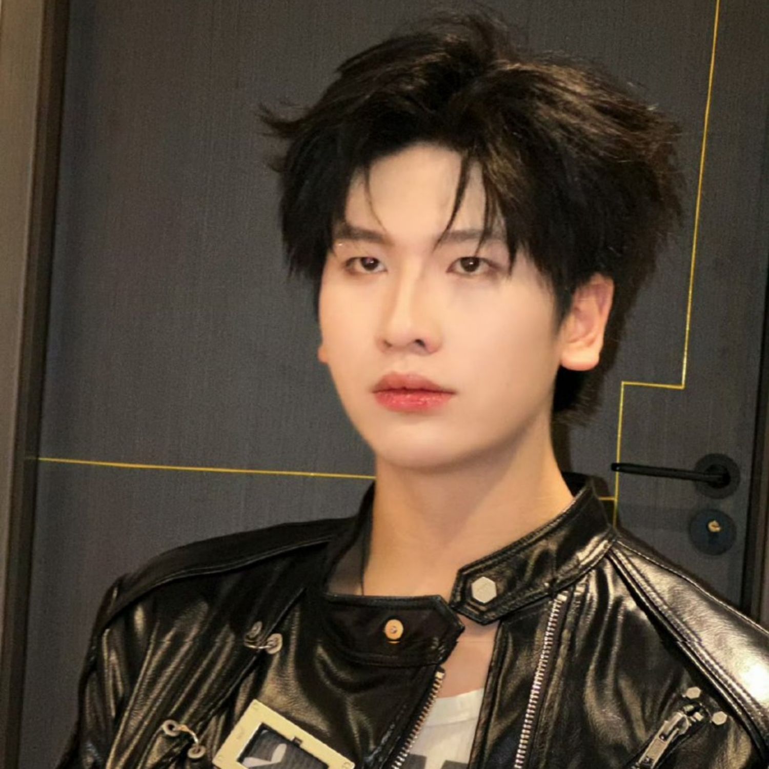 A moment captured by Shen (NexT1DE)'s fan