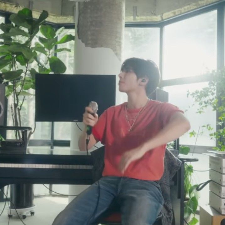 A moment captured by Taehyun (TOMORROW X TOGETHER)'s fan